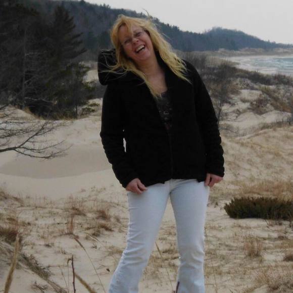 Meet your Posher, Paula - Picture 1 of 1